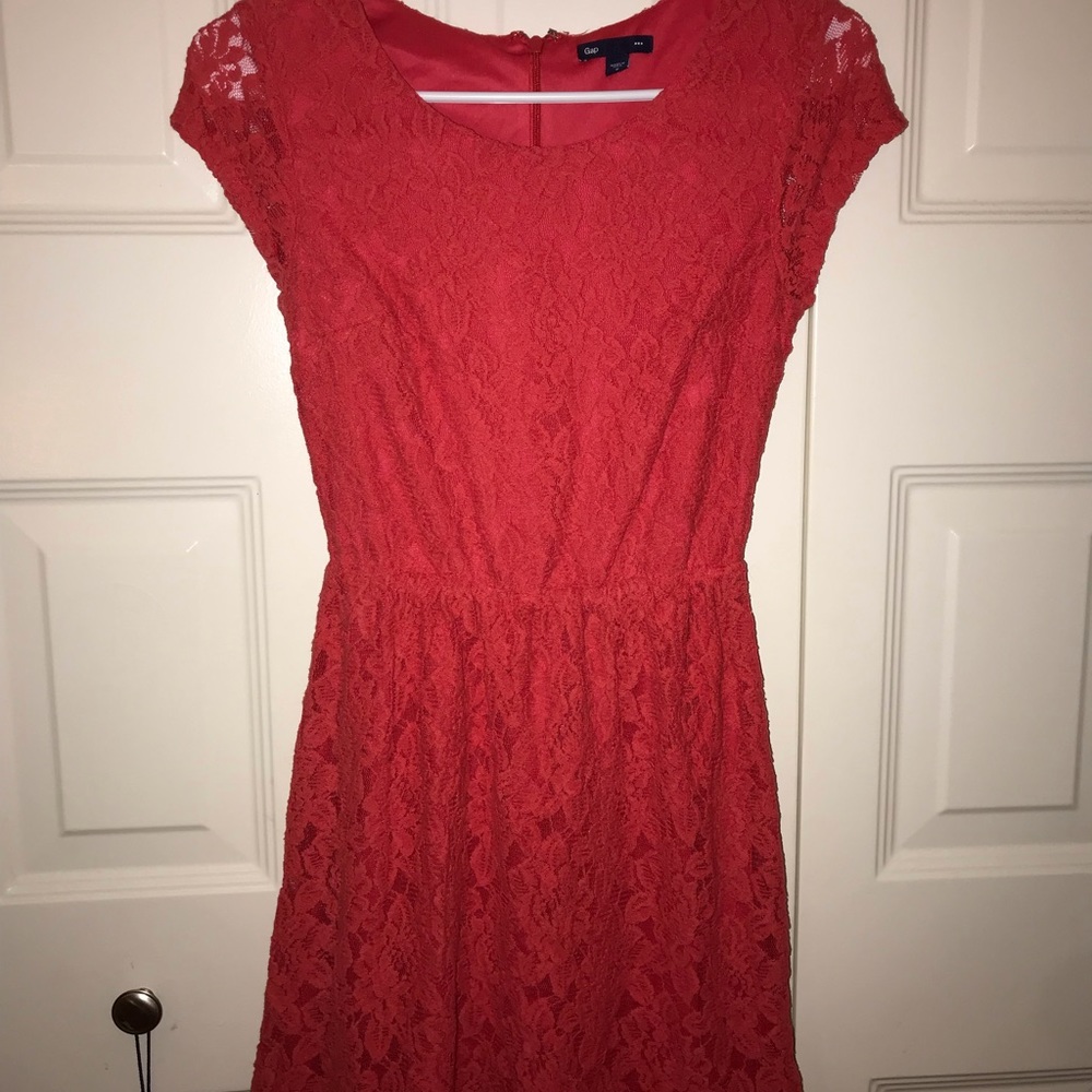 GAP coral short lace dress size 0
